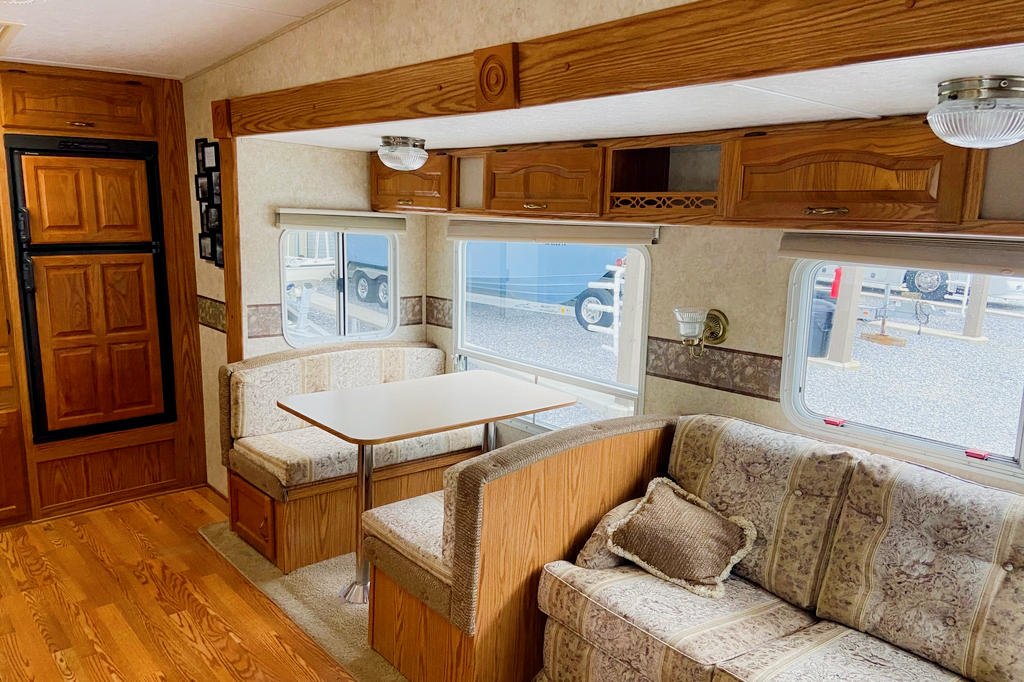 Dawn's Keystone Cougar Fifth Wheel