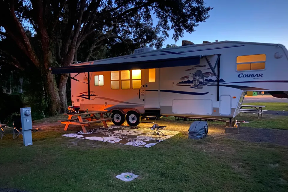 Dawn's Keystone Cougar Fifth Wheel