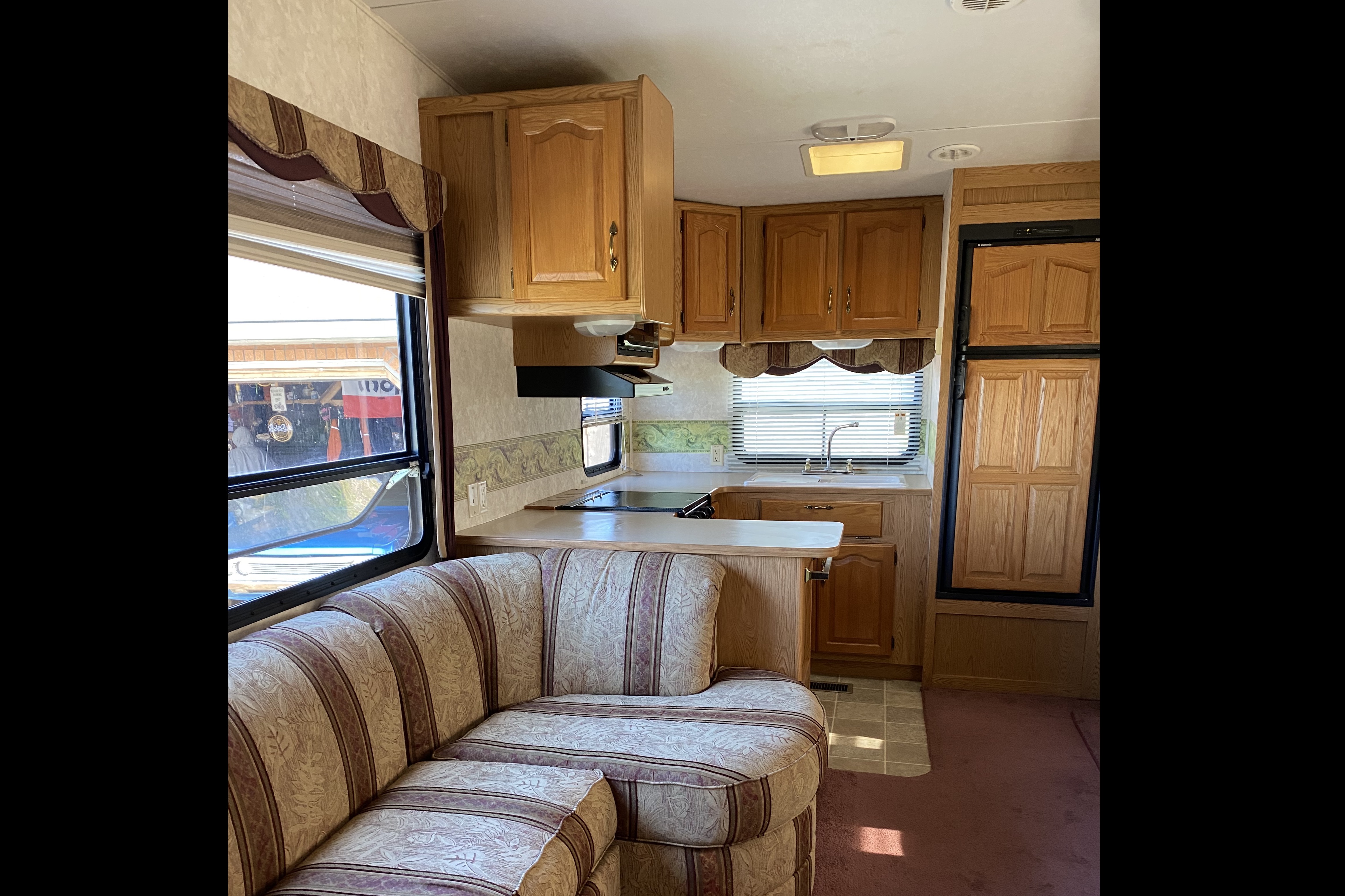 Mountaineer by Montana Fifth Wheel