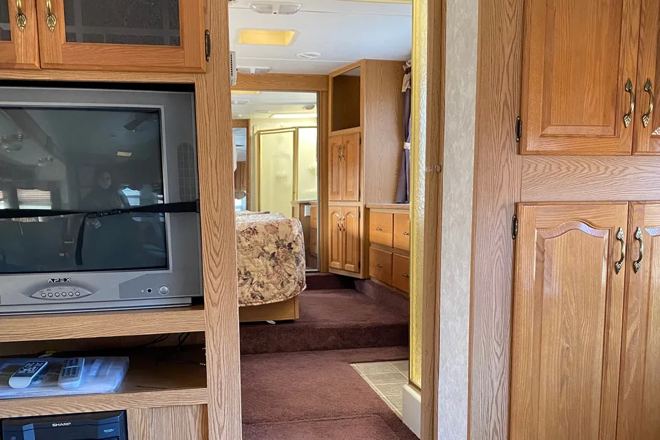 Mountaineer by Montana Fifth Wheel