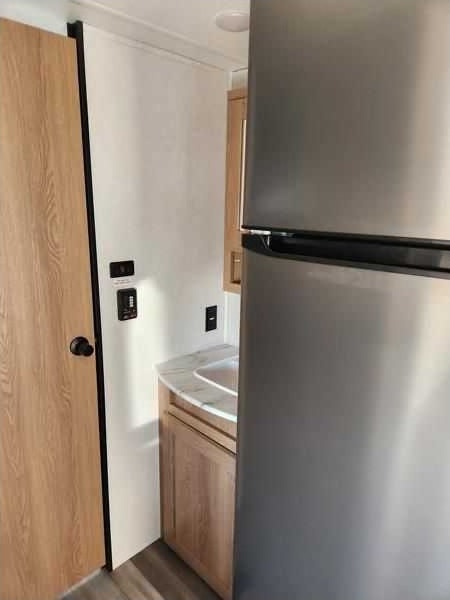 True North's 2023 Prime Time avenger 26bk Travel Trailer