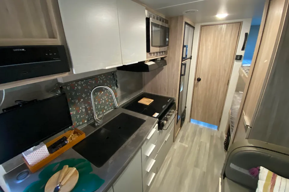 Winnebago Micro Minnie Travel Trailer