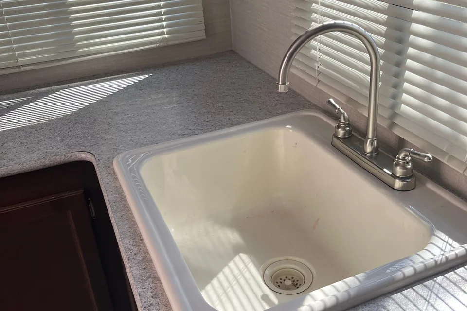 Keystone Bullet 248RKS Sleeps 6!