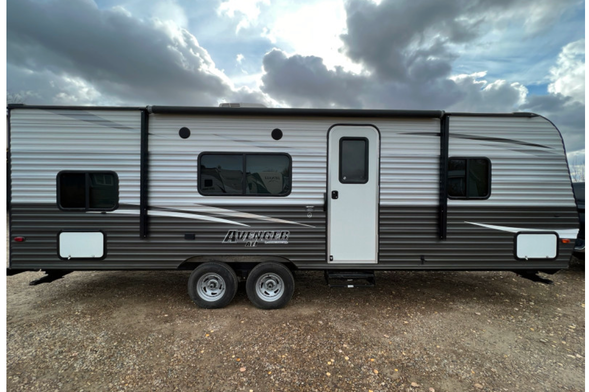01 - 2020 - AVENGER - BUNKS - 4700lbs - SLEEPS 10