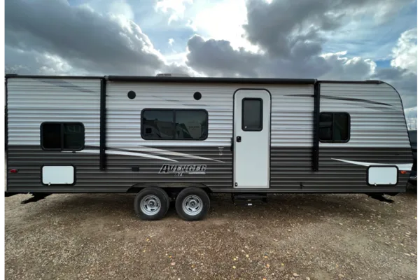 01 - 2020 - AVENGER - BUNKS - 4700lbs - SLEEPS 10