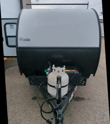 Mini-roulotte pour 2 personnes / Bien équipée