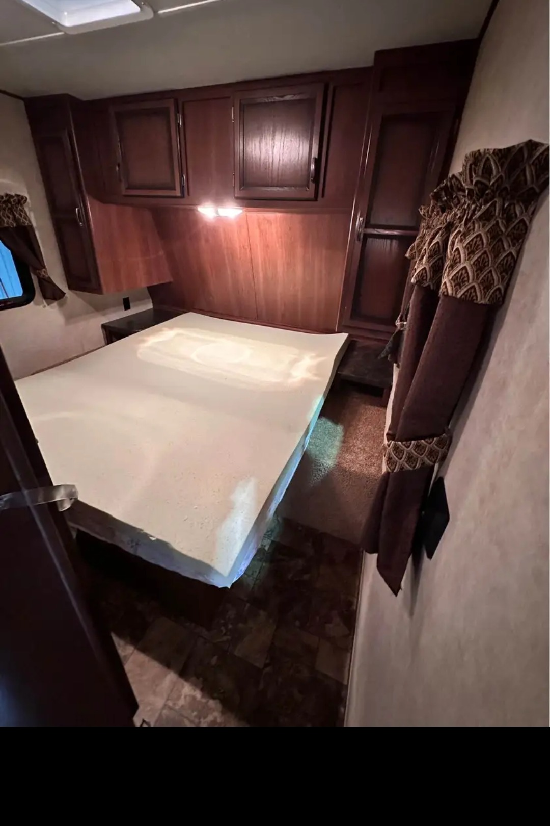 Scott's Crossroads Zinger Travel Trailer