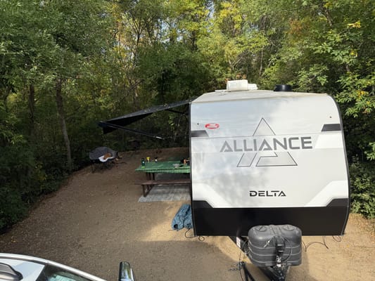 Alliance Delta BH241 Travel Trailer, Starlink included.