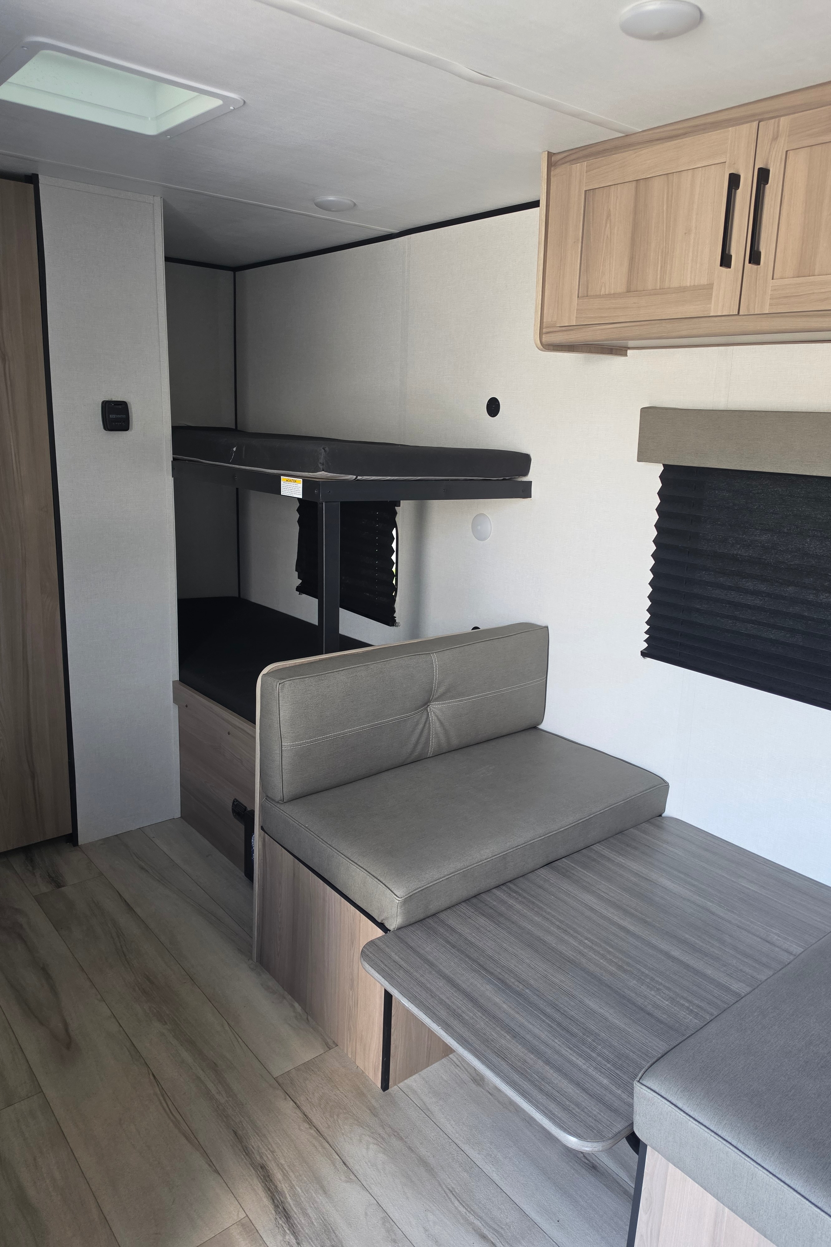 Ofelia's Keystone Coleman 17b Travel Trailer