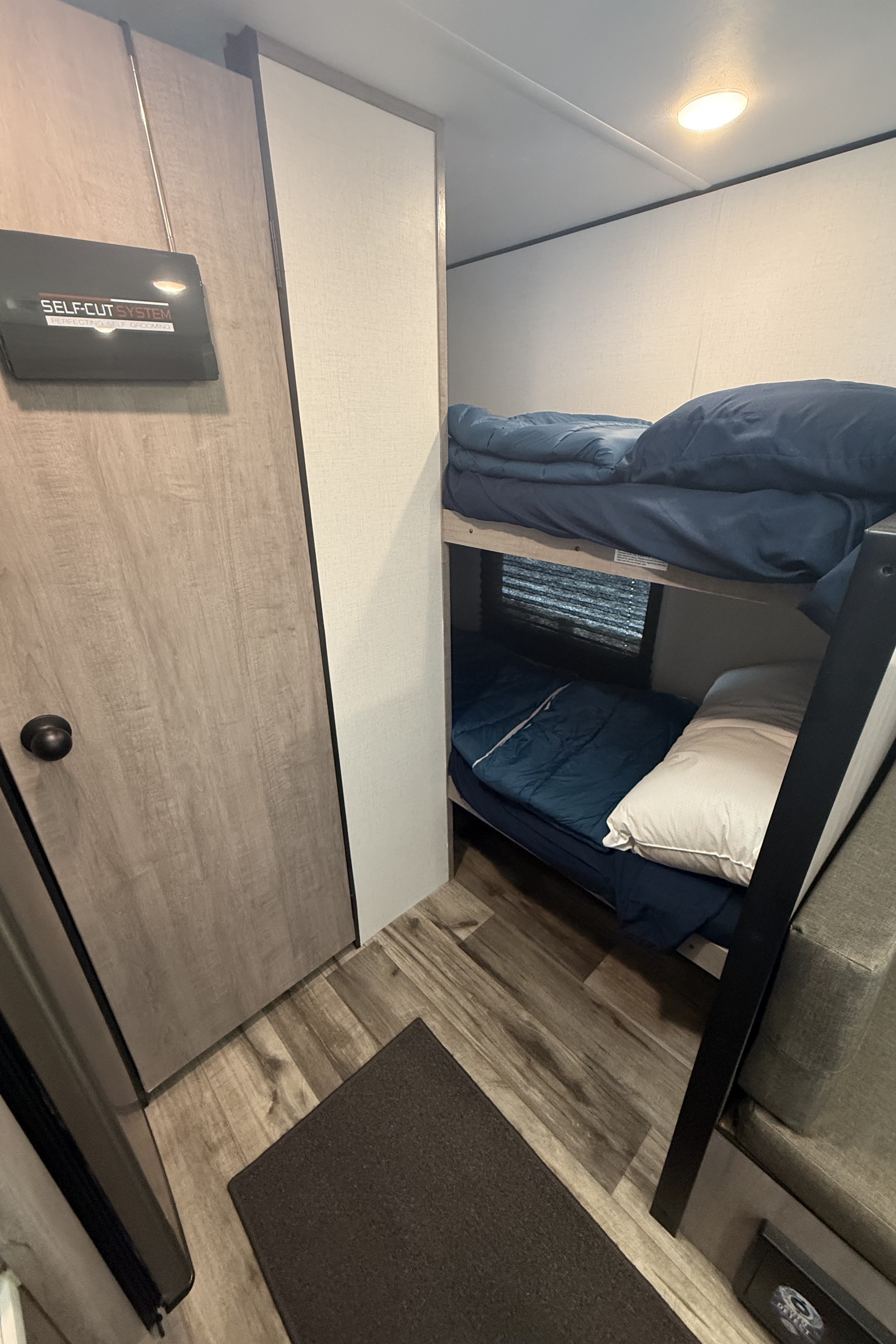 Kent's Coleman Lantern 17B Travel Trailer