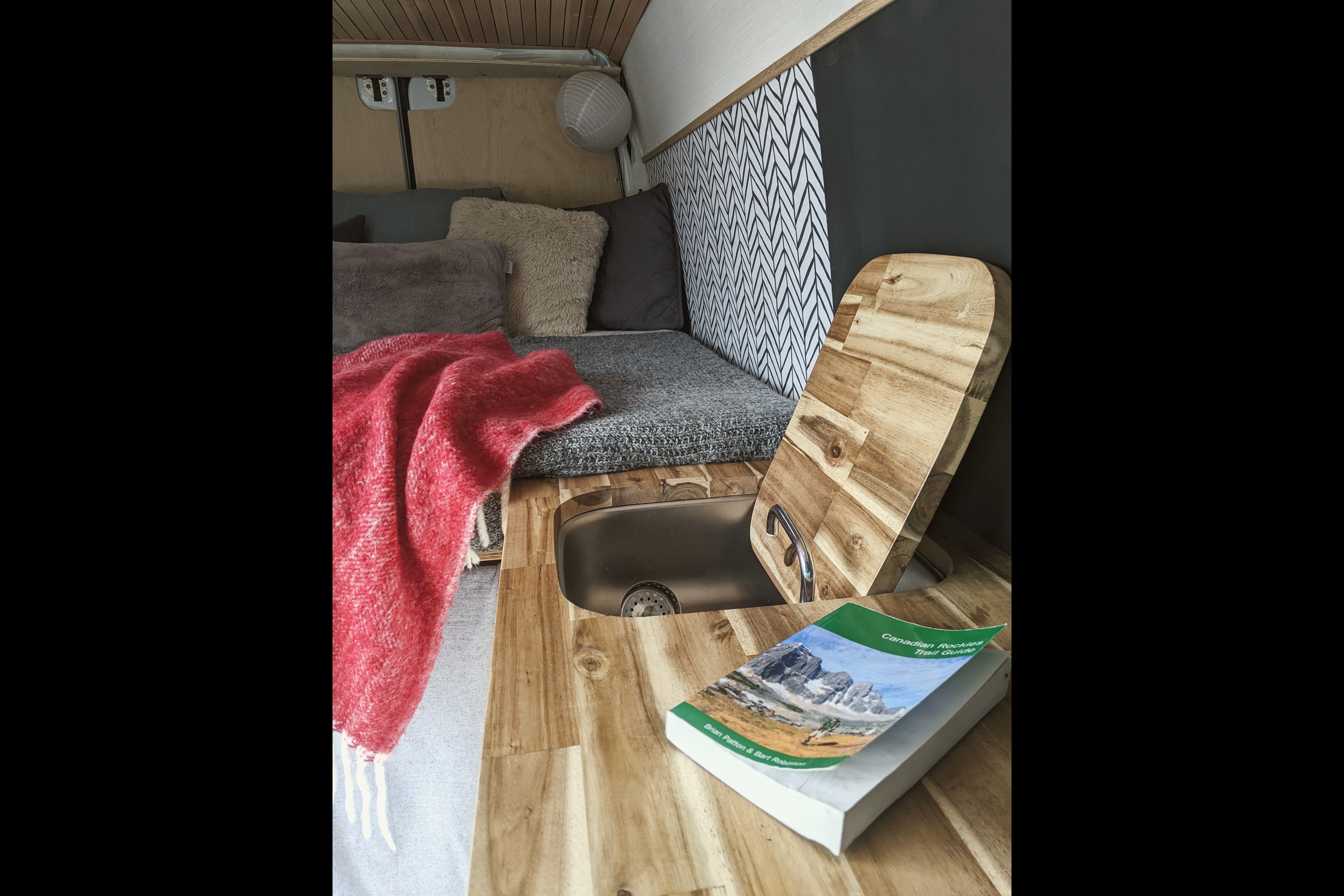 cozy sprinter Vandolf (park pass included)