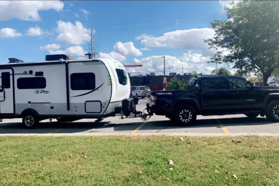Josee's Flagstaff E-Pro 19FBS Travel Trailer