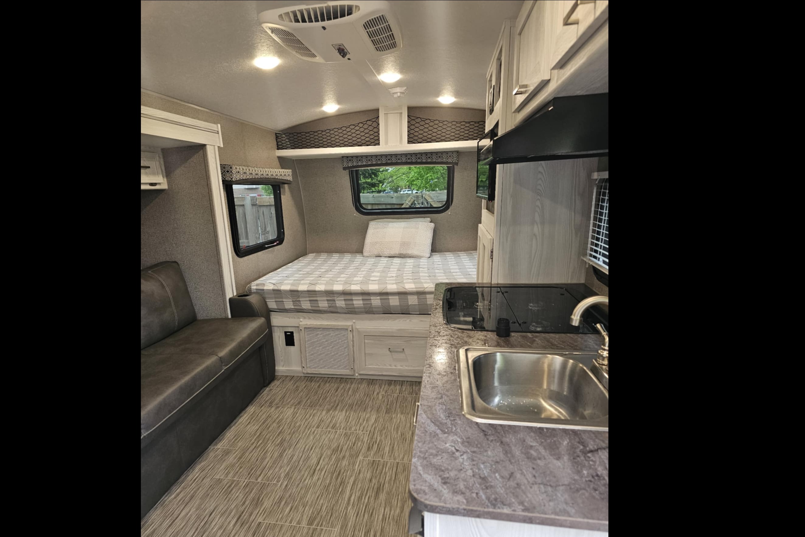 Josee's Flagstaff E-Pro 19FBS Travel Trailer