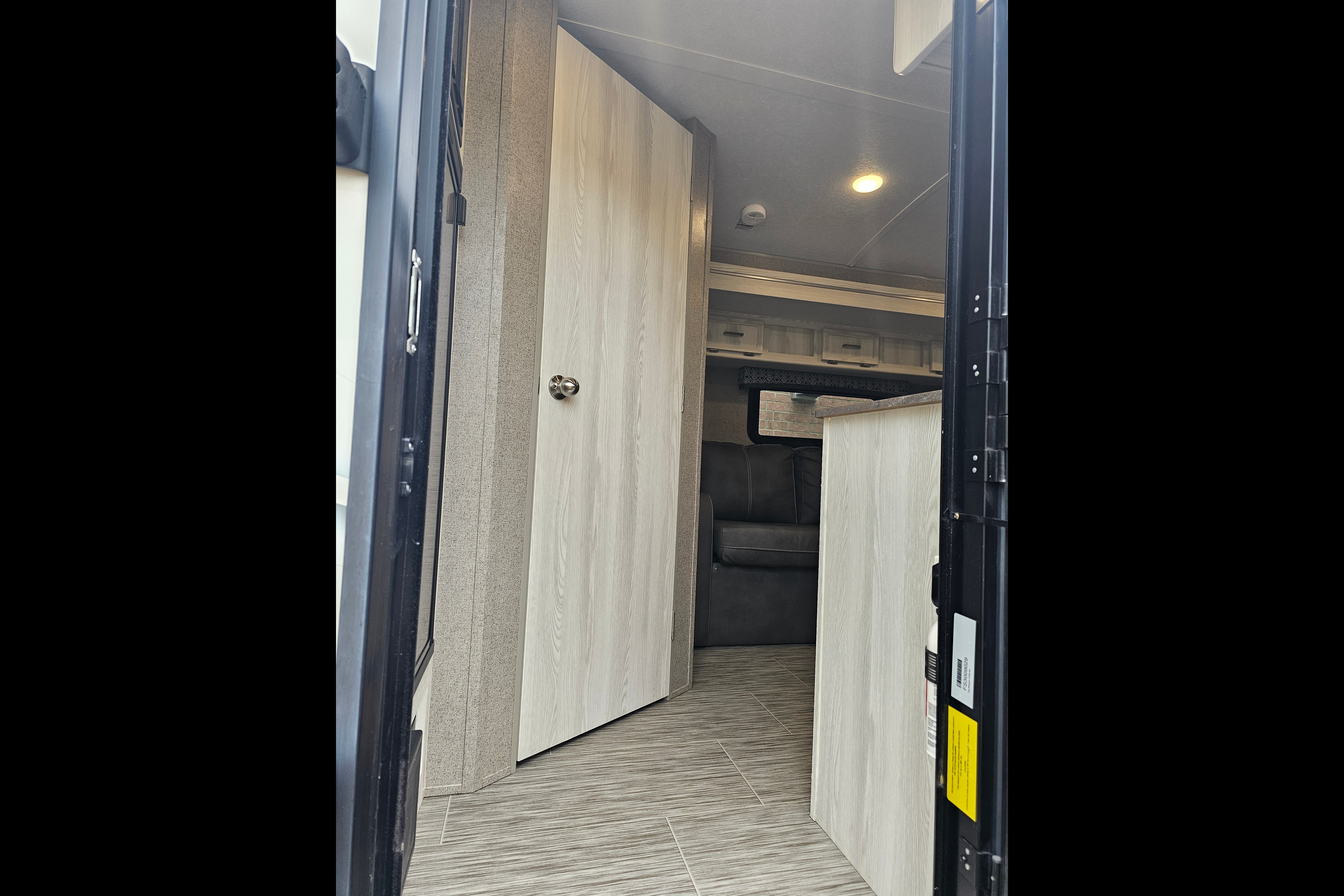 Josee's Flagstaff E-Pro 19FBS Travel Trailer