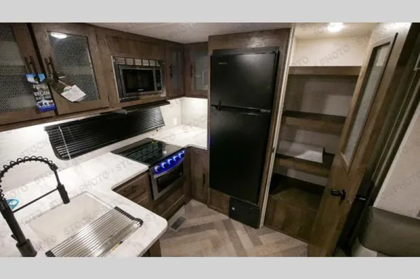 Couples Coach/ Small Family: Delivery Available ($85): No Prep Fee: Fully Equipped