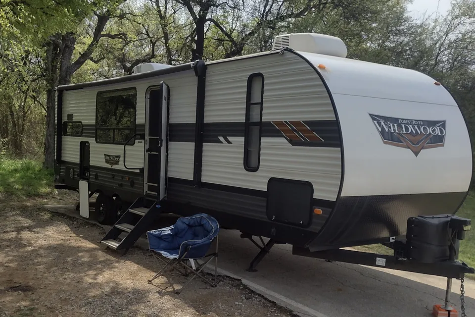 Couples Coach/ Small Family: Delivery Available ($85): No Prep Fee: Fully Equipped
