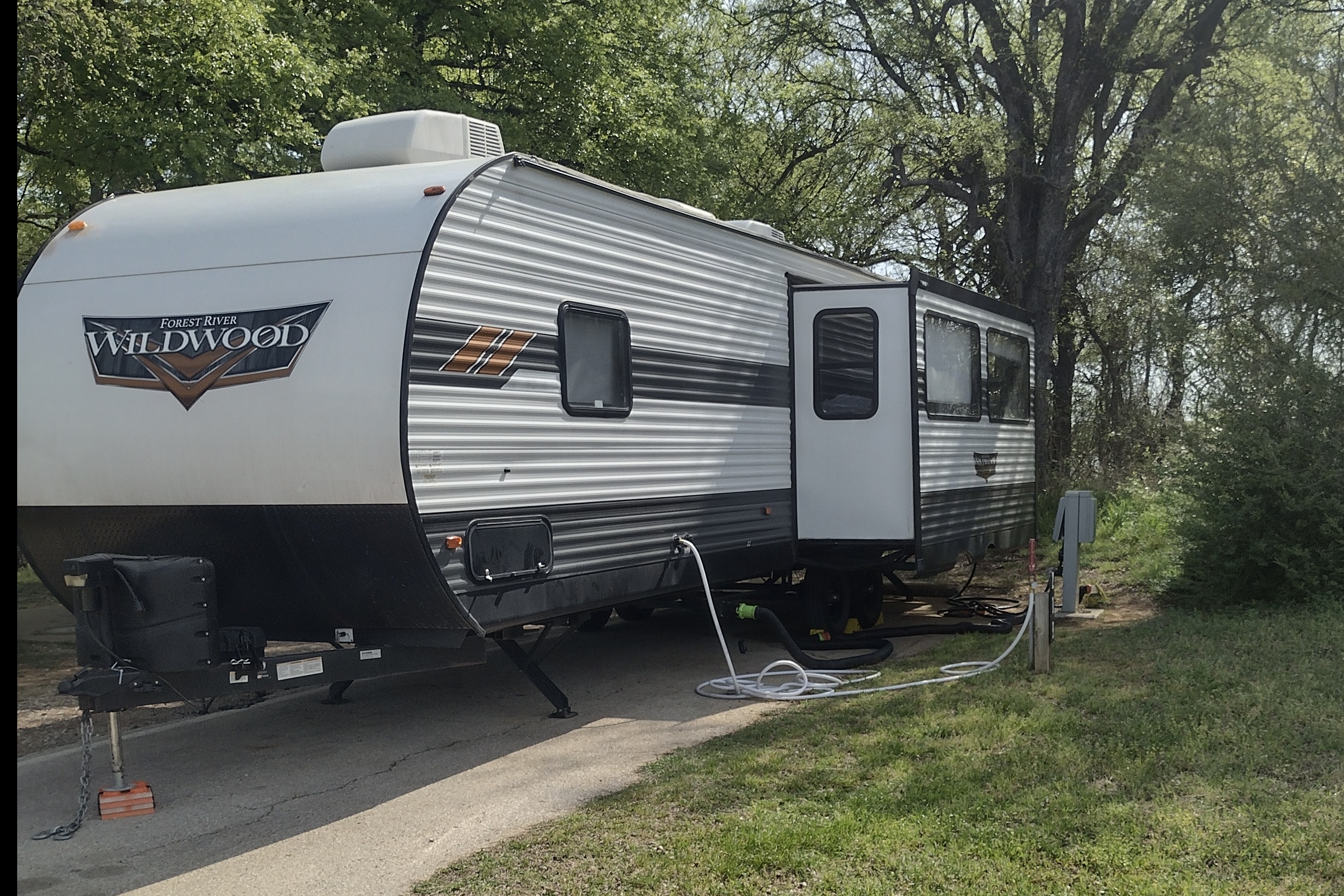 Couples Coach/ Small Family: Delivery Available ($85): No Prep Fee: Fully Equipped