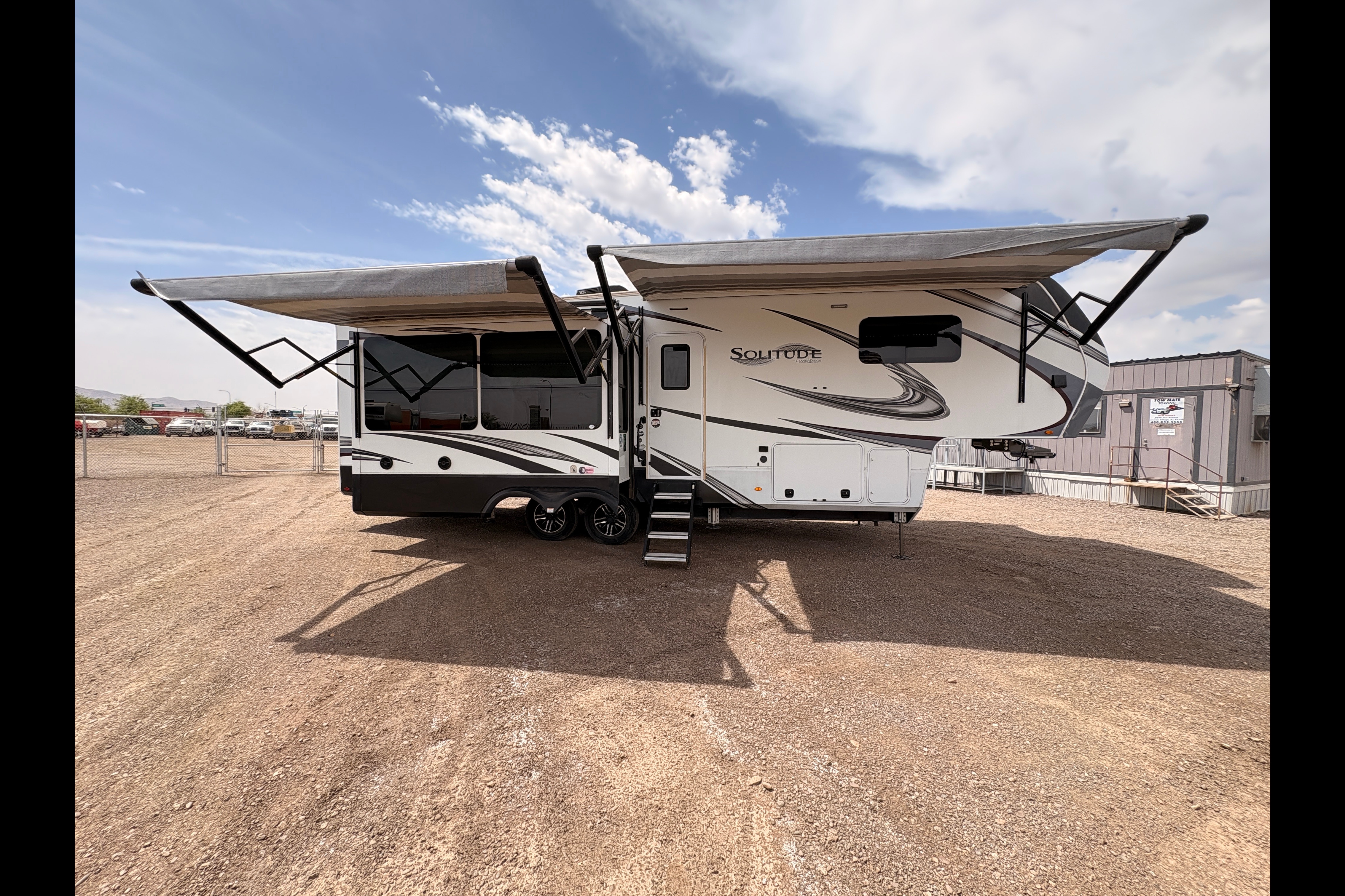 Spacious & Serene: Grand Design Solitude Escape