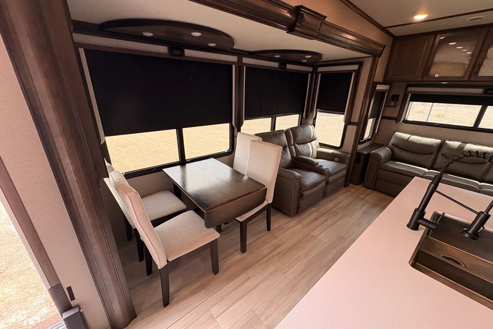 Spacious & Serene: Grand Design Solitude Escape