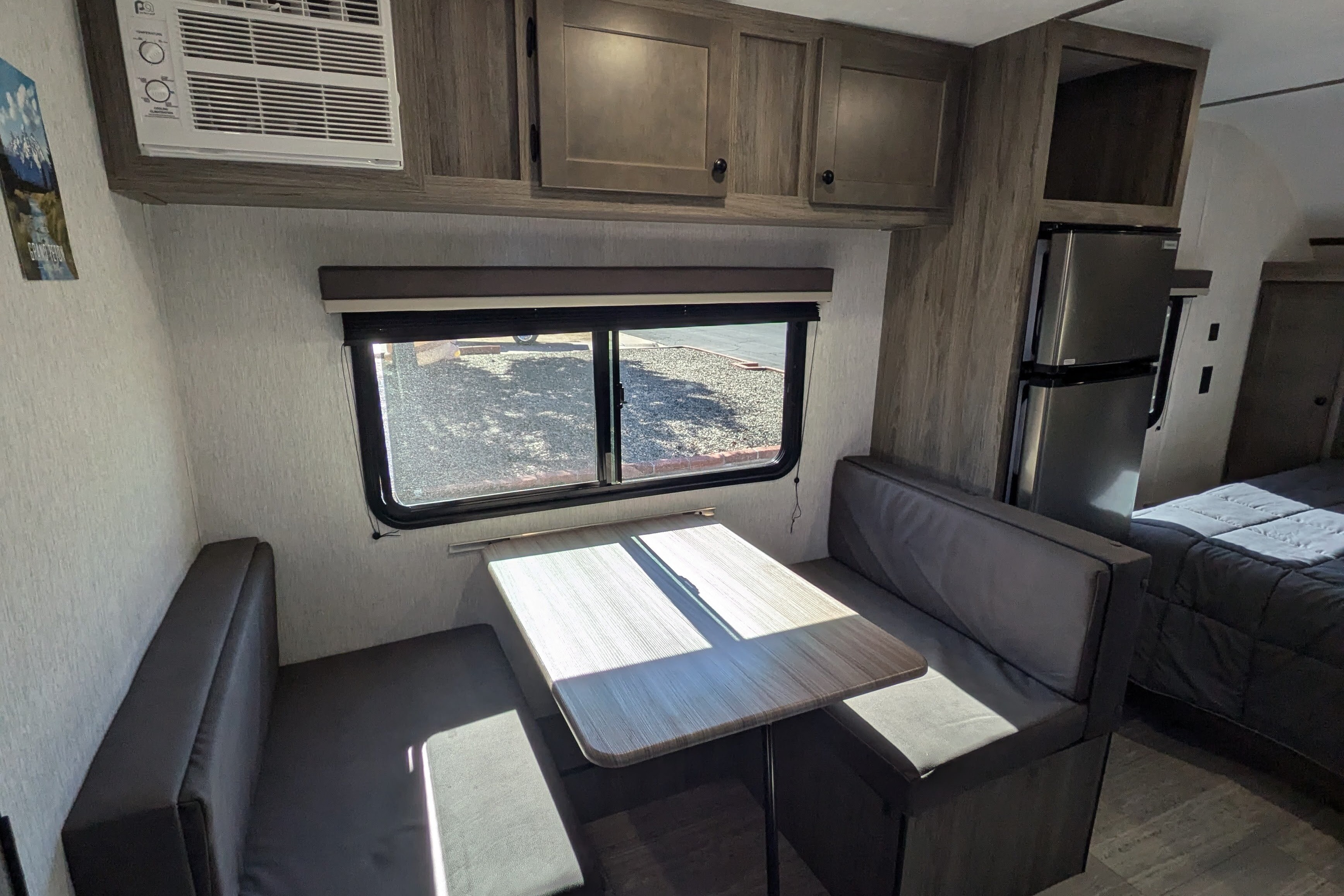 Lucinda: 19RB Huge space small tow weight! 