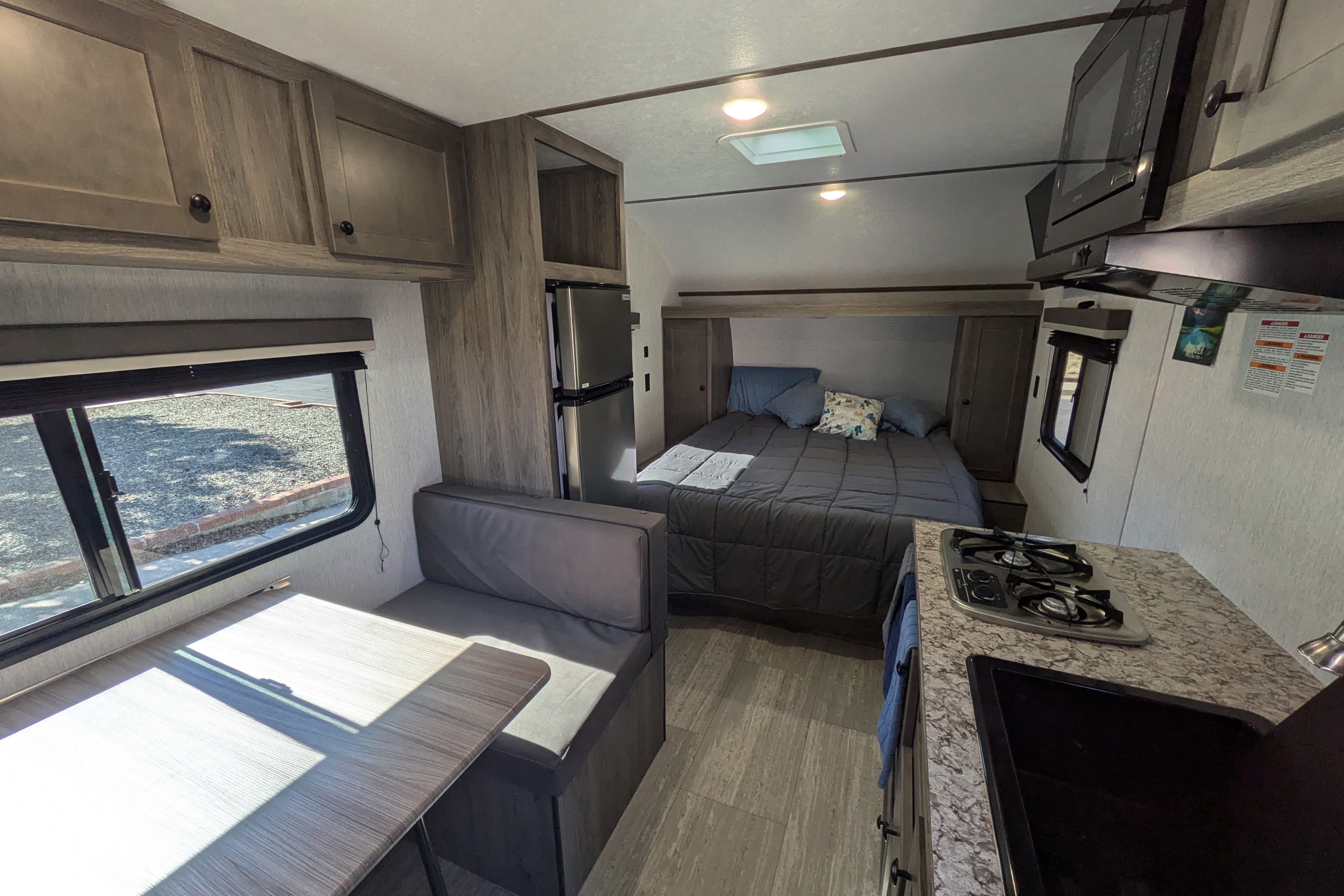 Lucinda: 19RB Huge space small tow weight! 