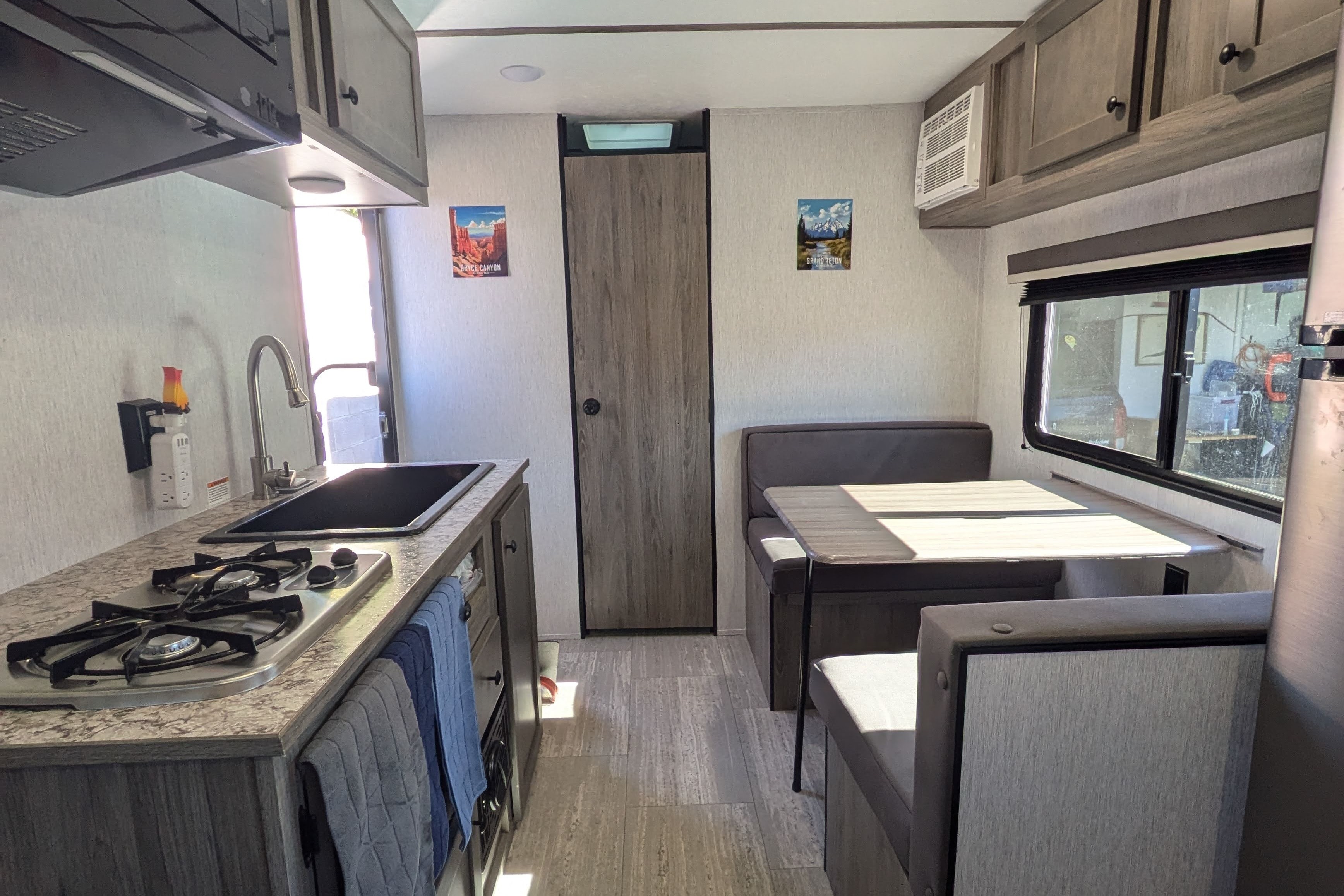 Lucinda: 19RB Huge space small tow weight! 