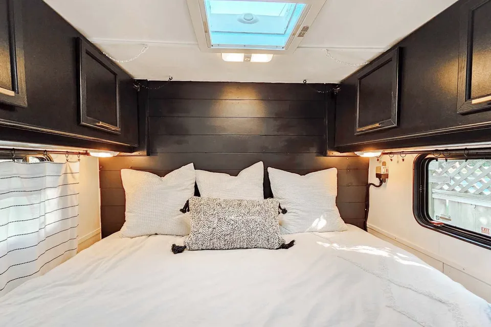 Arvie Redy the Hotel on Wheels