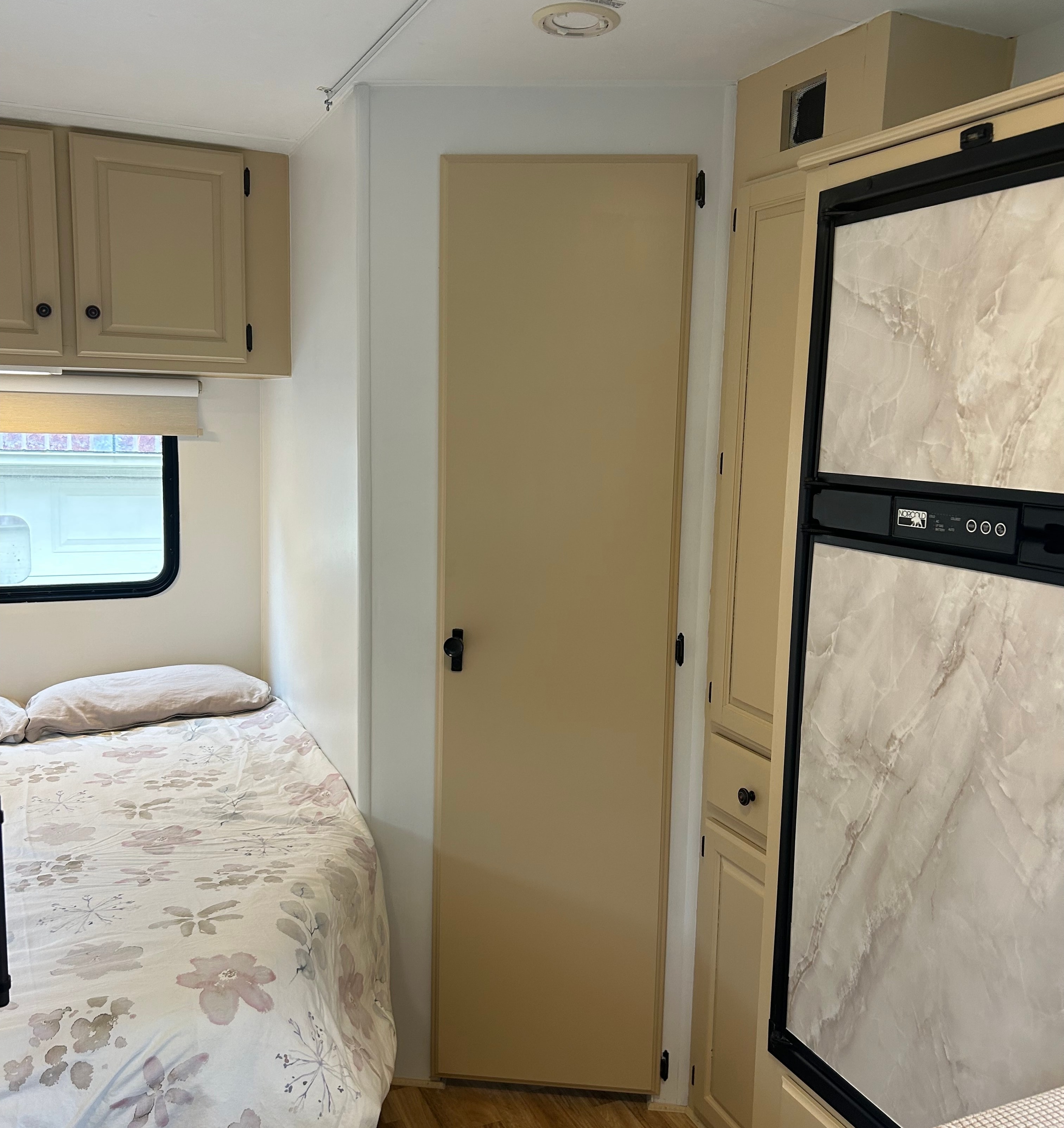 JomBoy : VR Classe C 24 pieds rénové Ford E350
