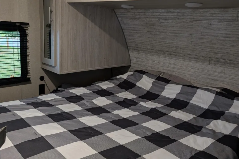 Guillaume's Coachmen Catalina 263bhs Travel Trailer