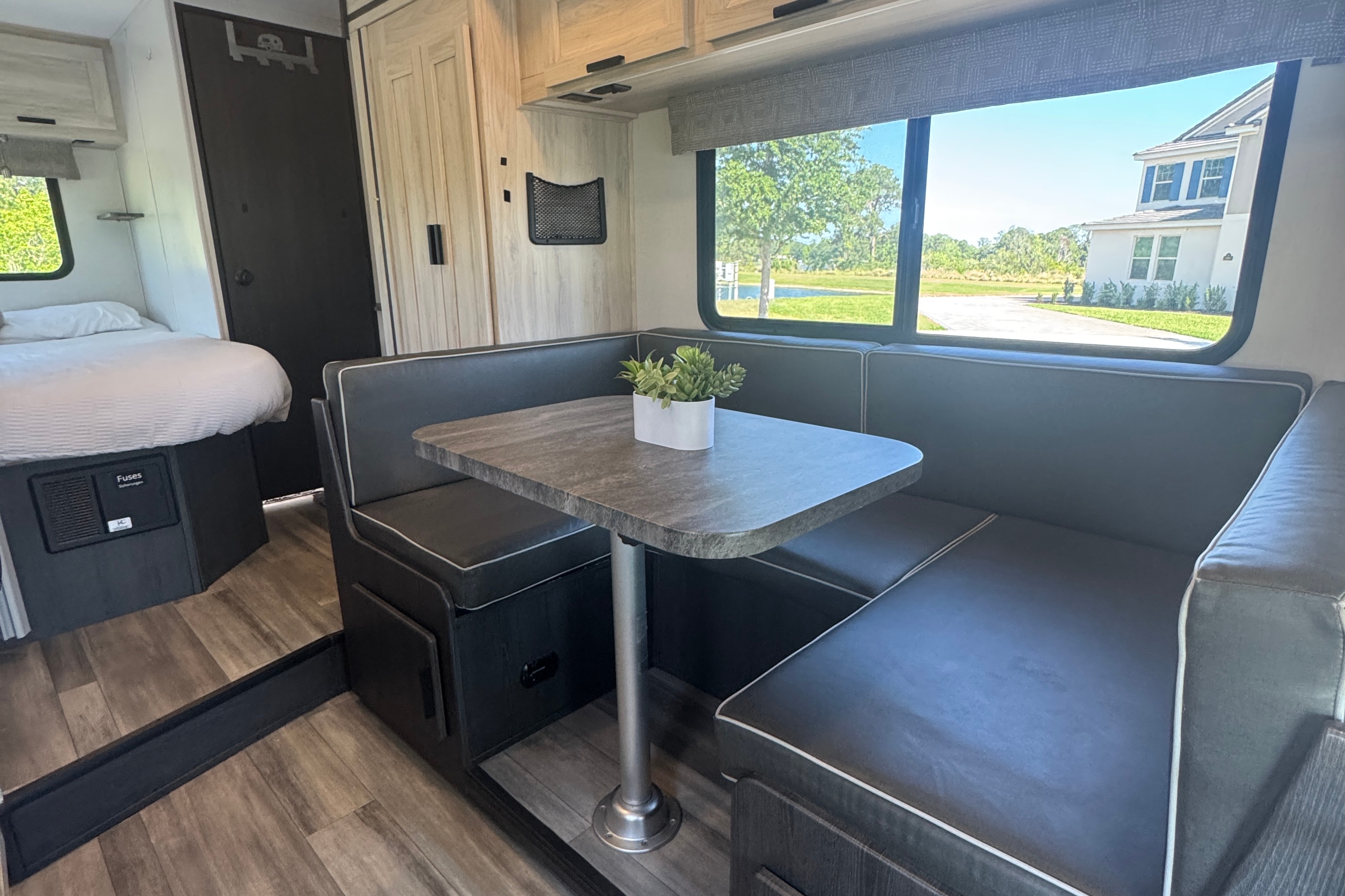 Forest River Sunseeker LE Class C