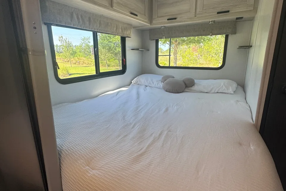Forest River Sunseeker LE Class C