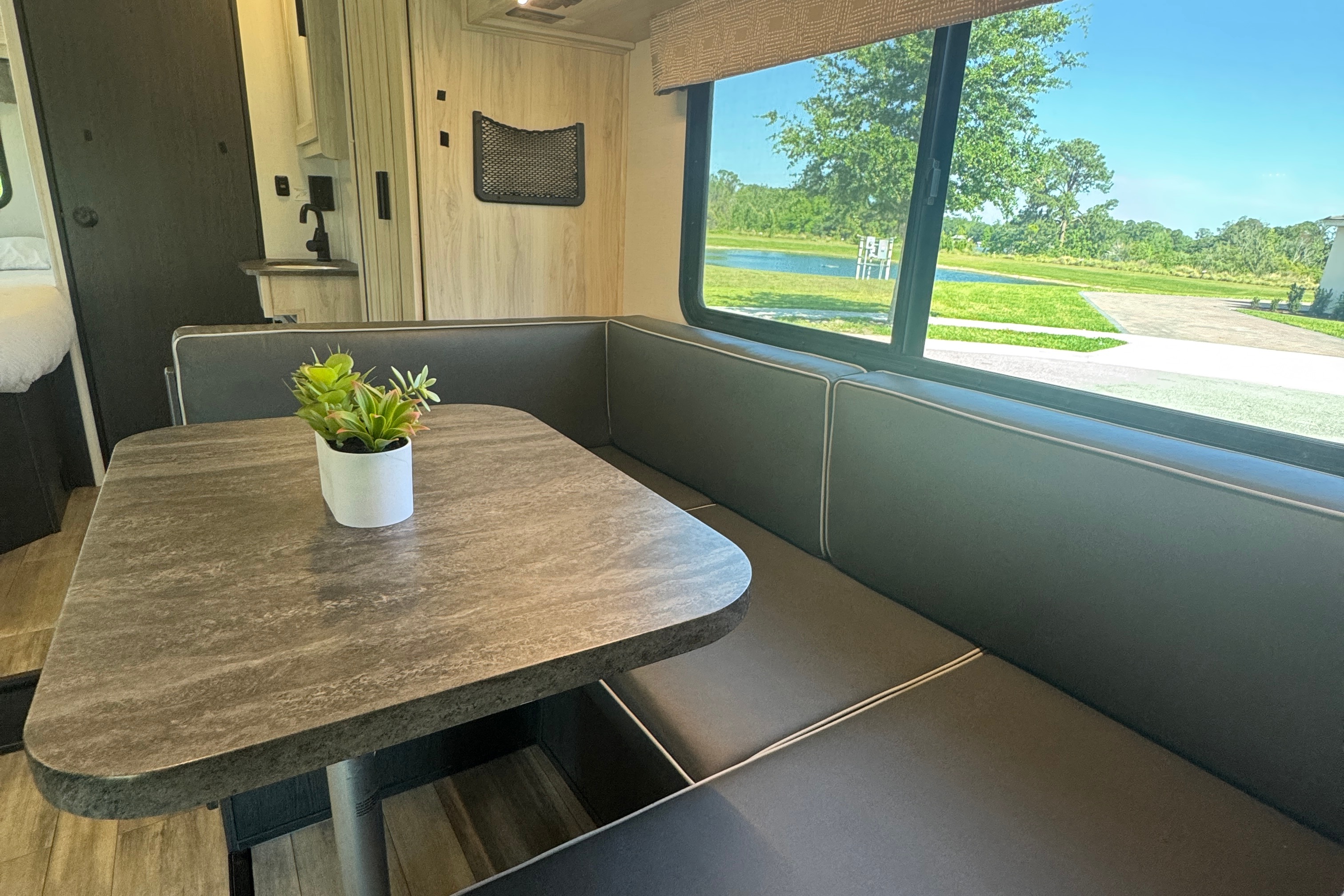 Forest River Sunseeker LE Class C