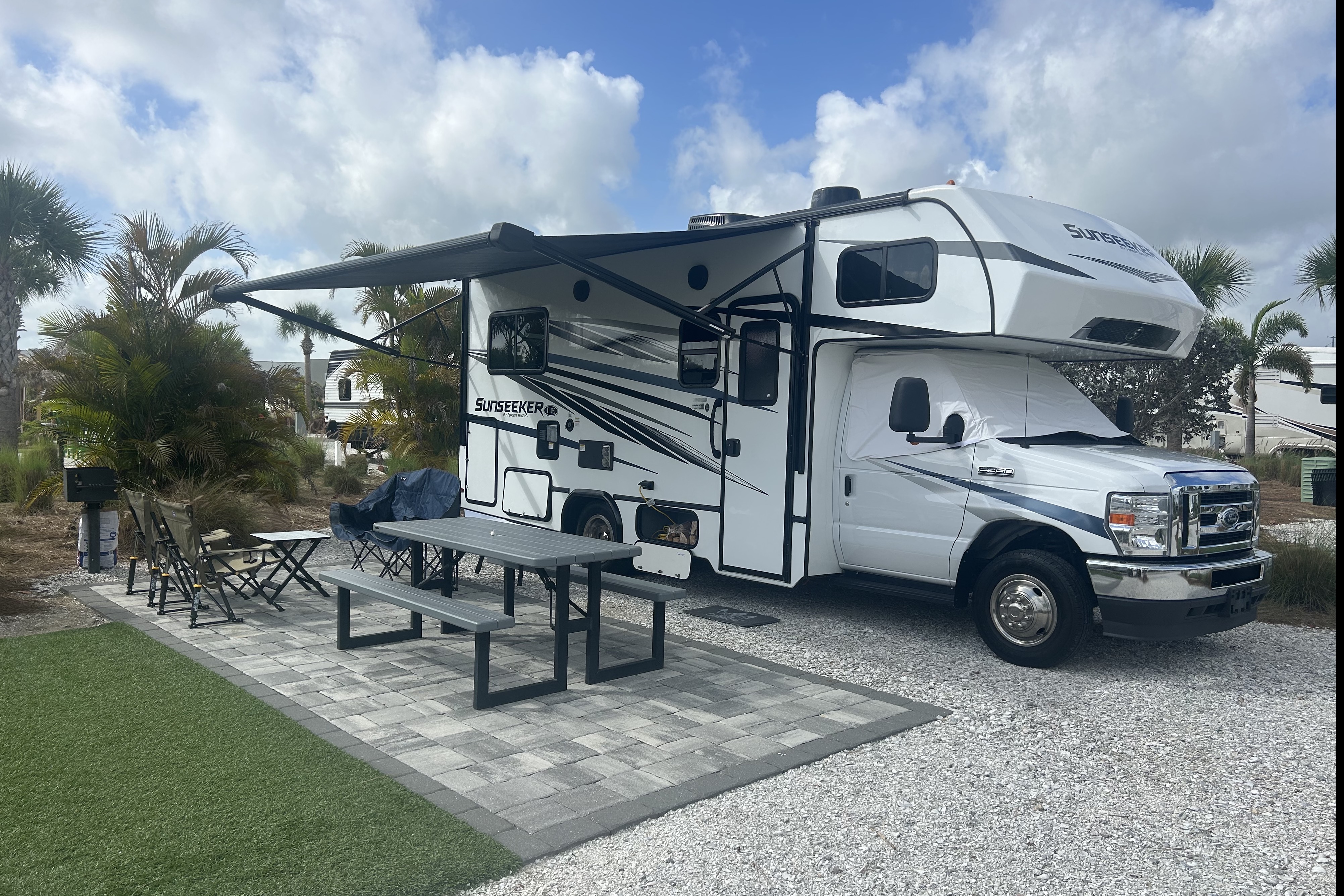 Forest River Sunseeker LE Class C