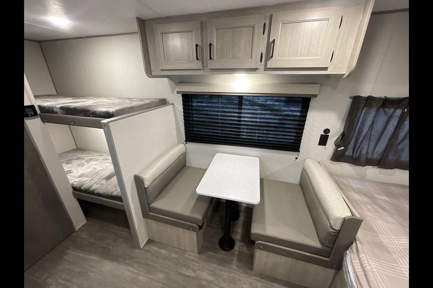 Aurora Dream Pod