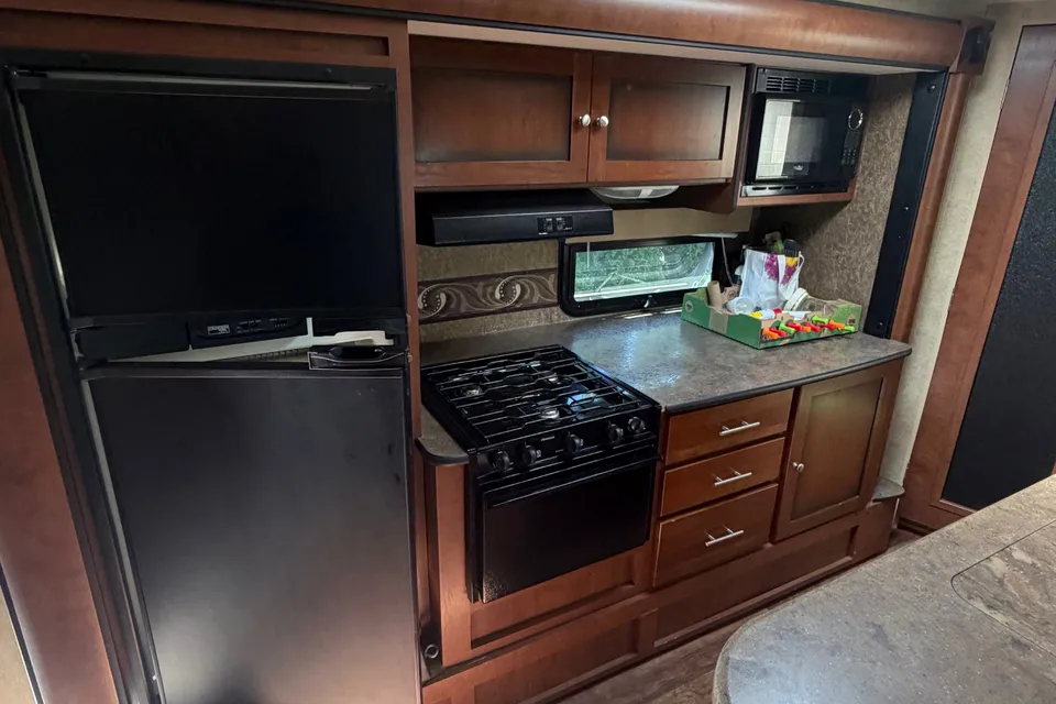 Top Notch Kodiak Travel Trailer