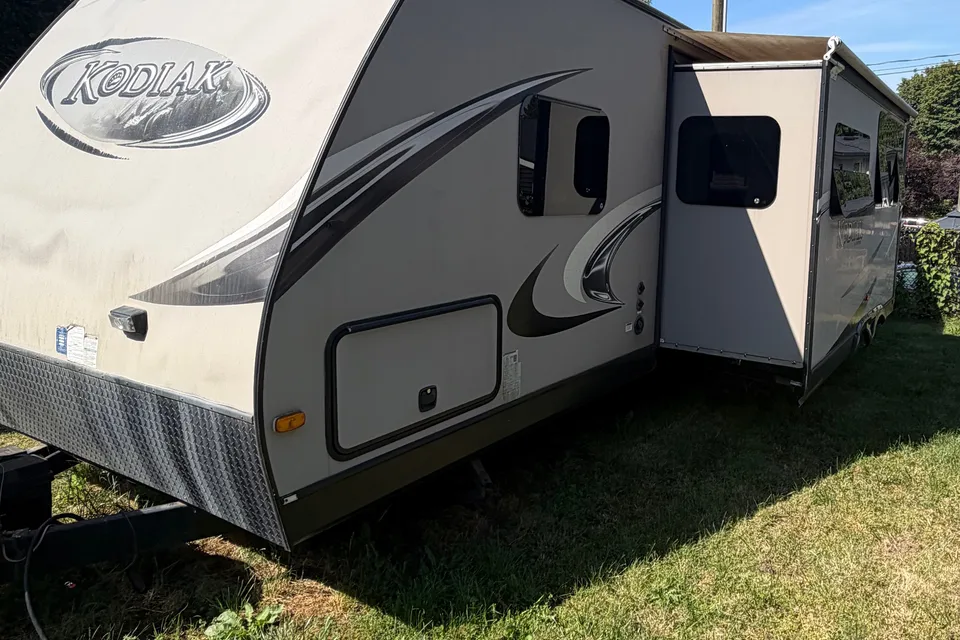 Top Notch Kodiak Travel Trailer