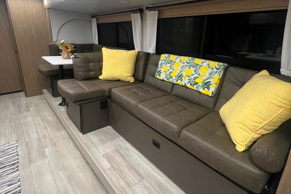 Nomadic Nature Rentals w Luxury Amenities (Lemonade)