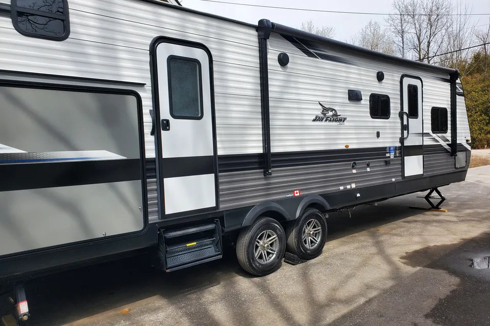 Josh's Jayco 33BHDS Travel Trailer