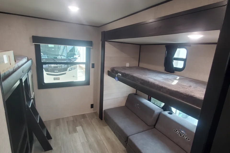 Josh's Jayco 33BHDS Travel Trailer