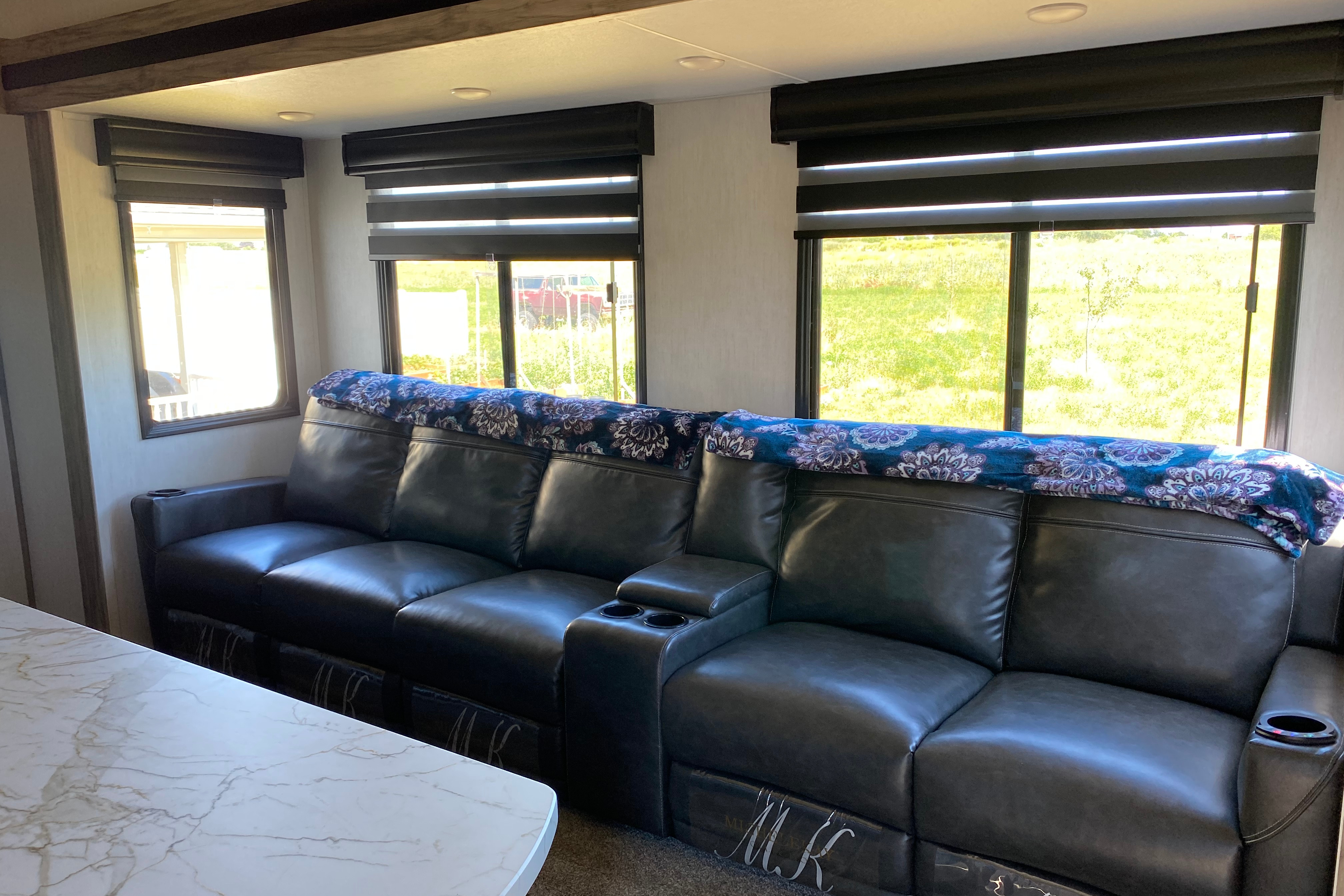 Fantastic 2021 Forest River RV Cherokee Arctic Wolf Suite 3770