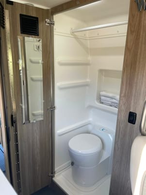 PopTop Paradise - Solis 59PX Sleeps 4!