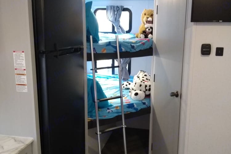 Wildwood with Bunks: Fully Equipped: Delivery Available ($85): No Prep Fee