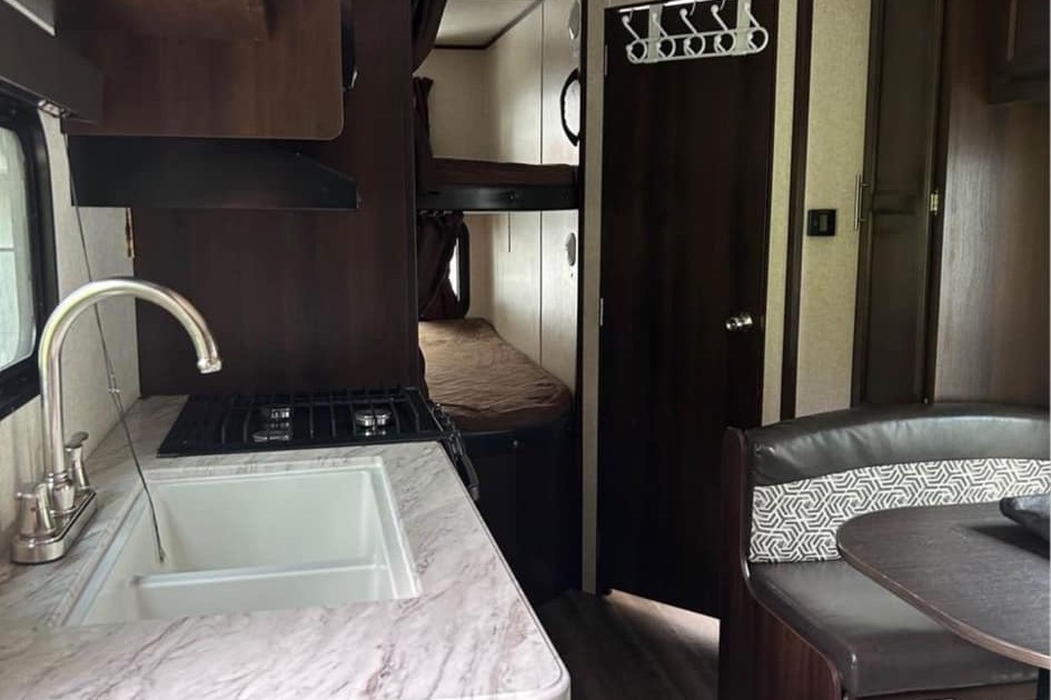 Nickolas's Jayco 224bh Travel Trailer