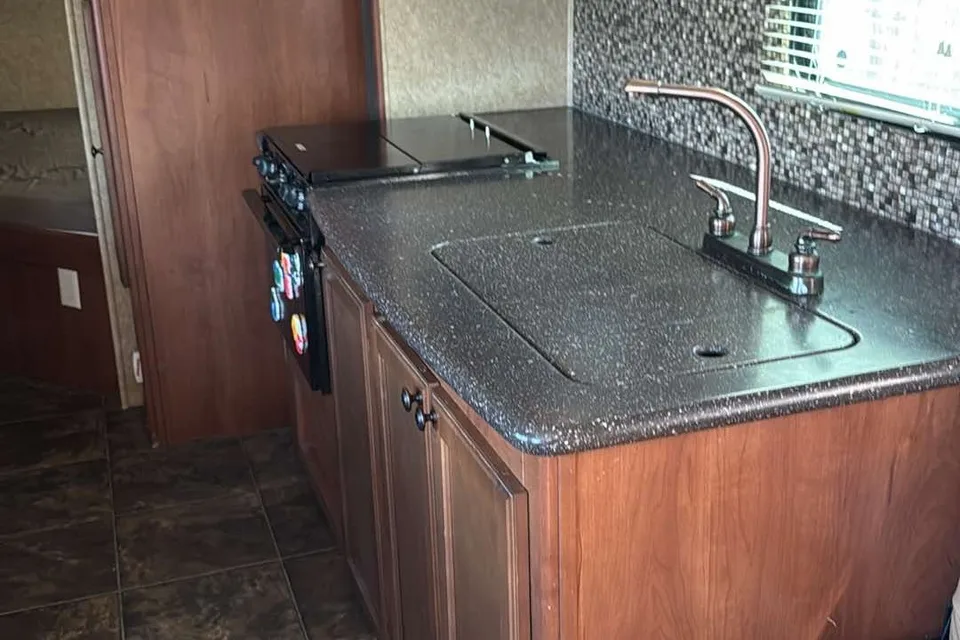 Heartland 28BRS Travel trailer