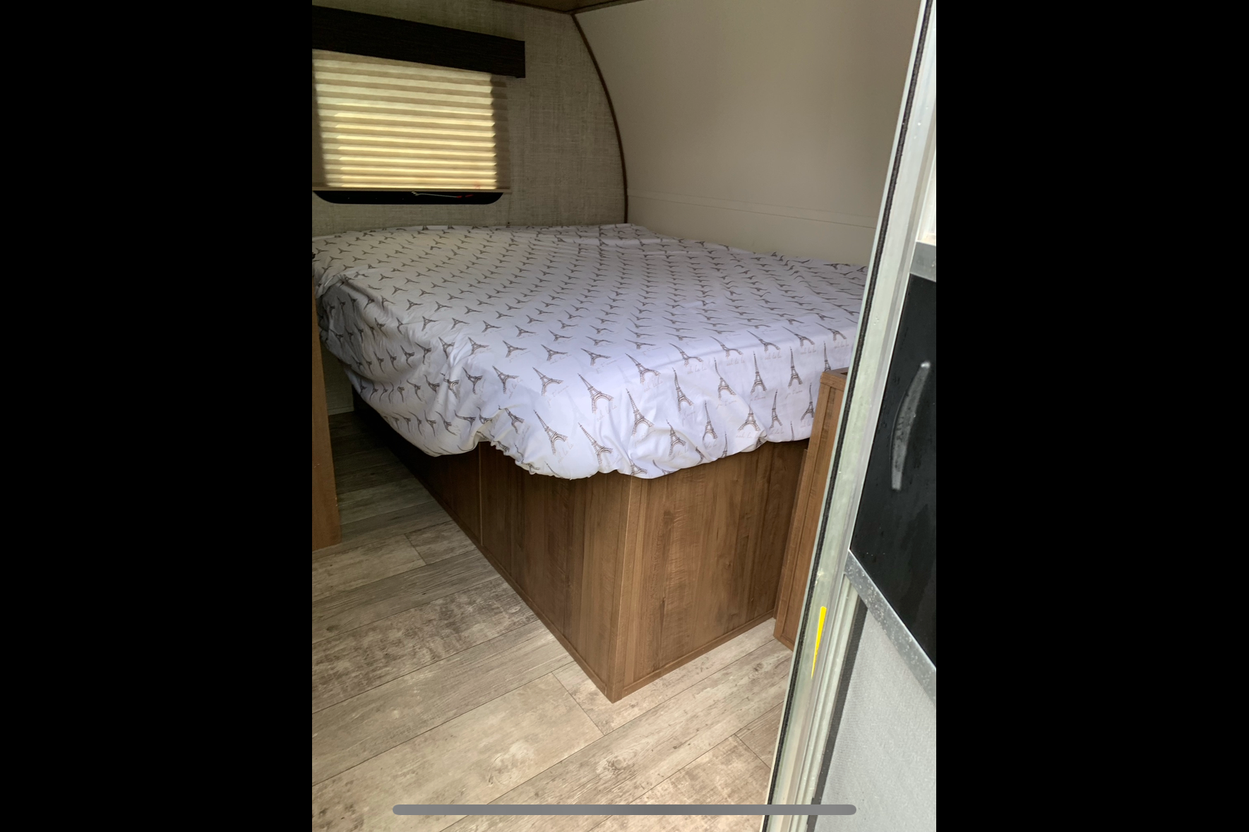 Ultralight Grand River 19BH Travel Trailer