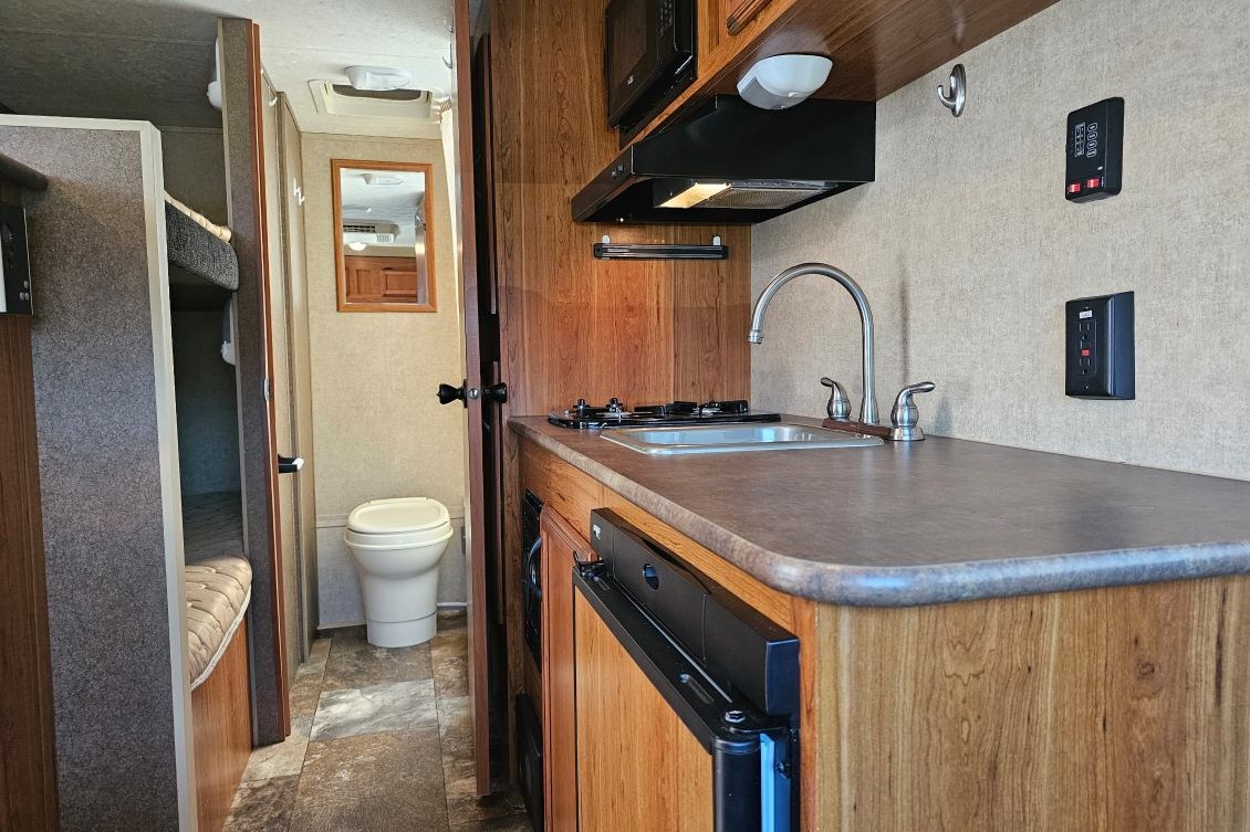 Deana's Starcraft 16 bh ar-one Travel Trailer
