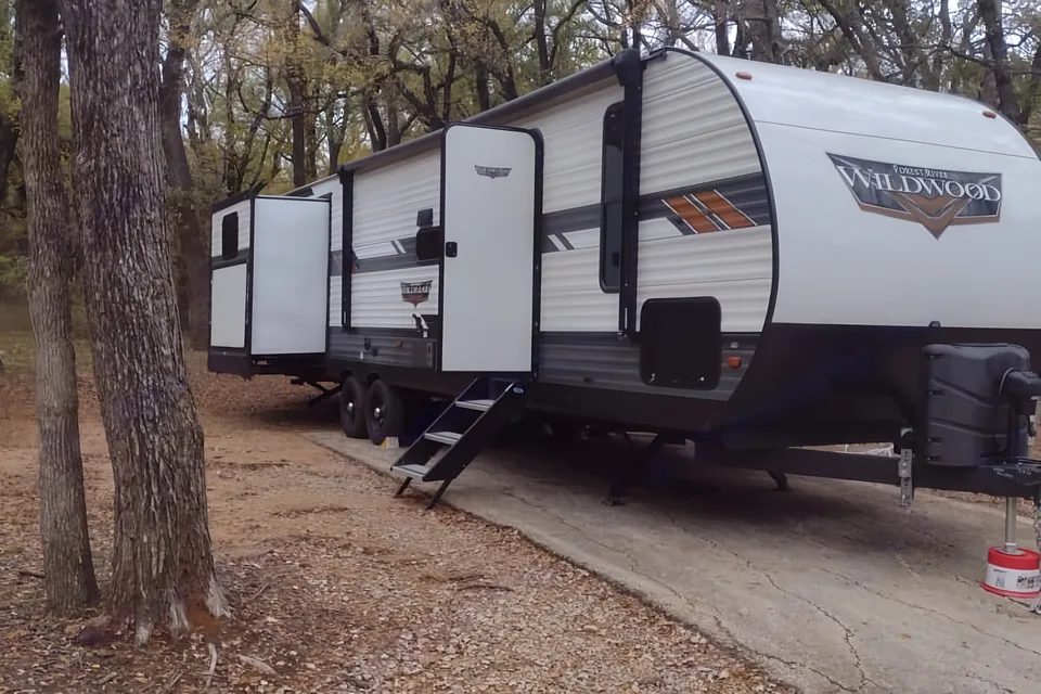 Willdwood **Huge Bunkroom** Delivery Only:  Fully Equipped: No Prep Fee