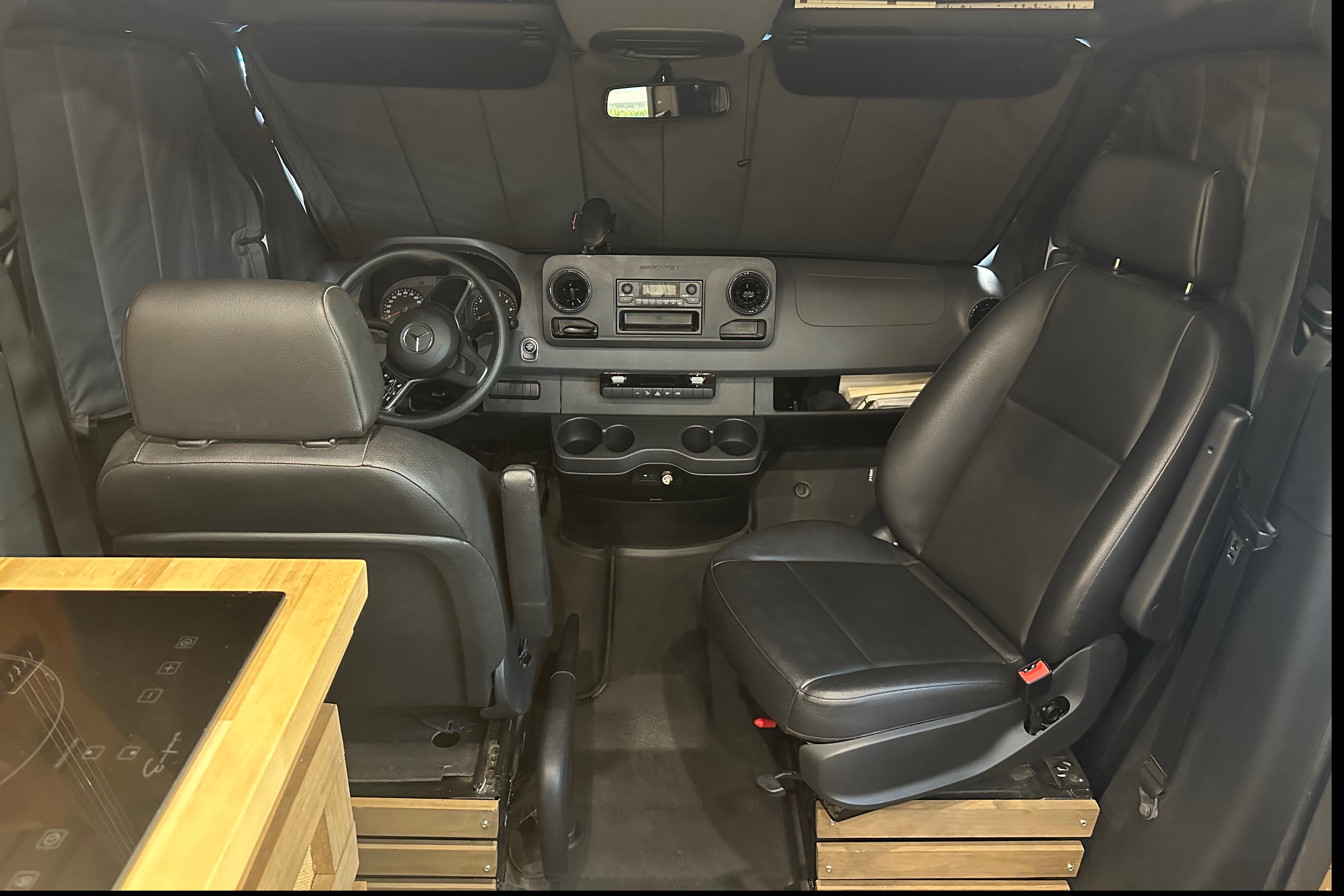2020 Adventure Seeker Mercedes-Benz Sprinter 2500 Class B