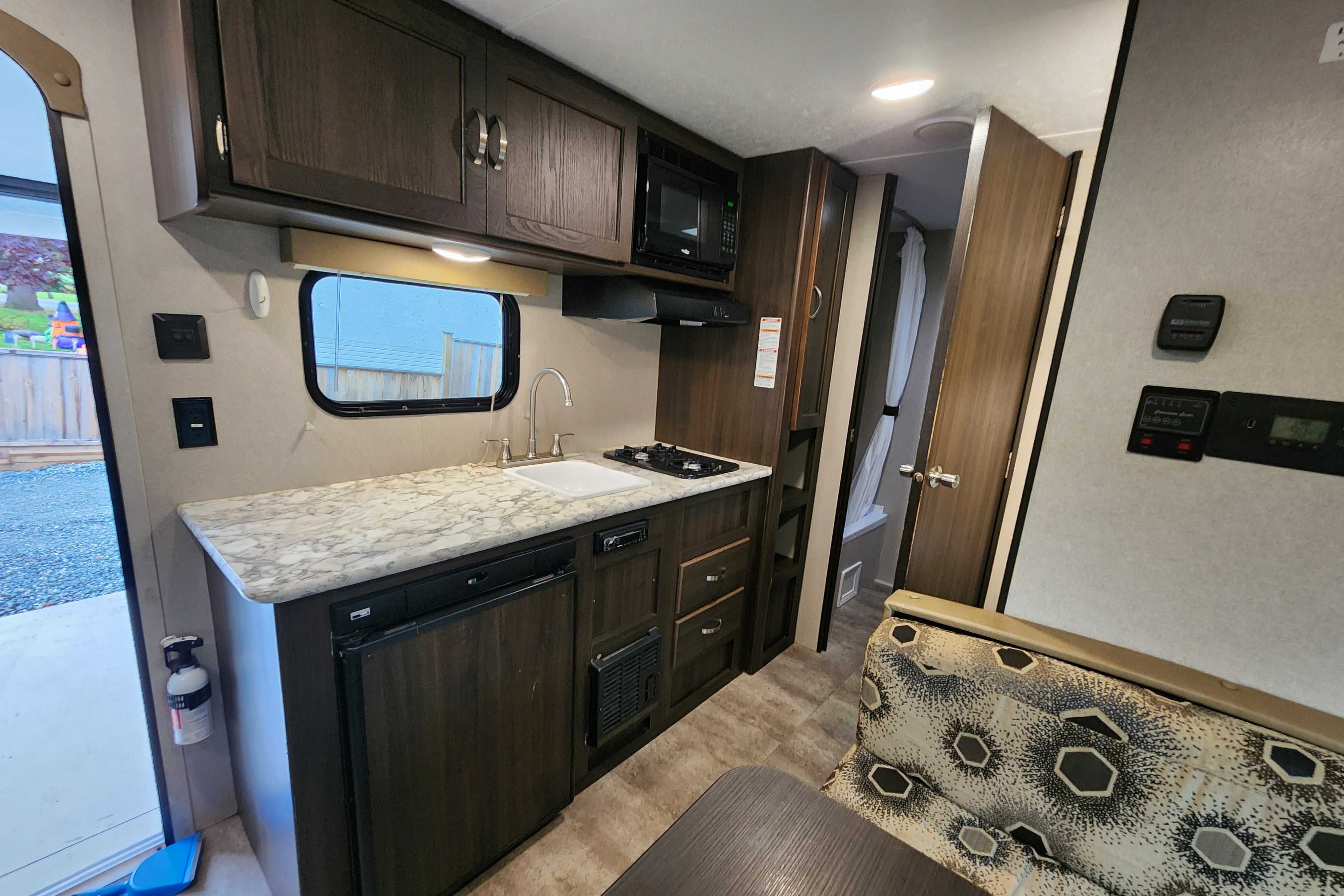 Steve's Keystone Springdale mini 1800bh Travel Trailer