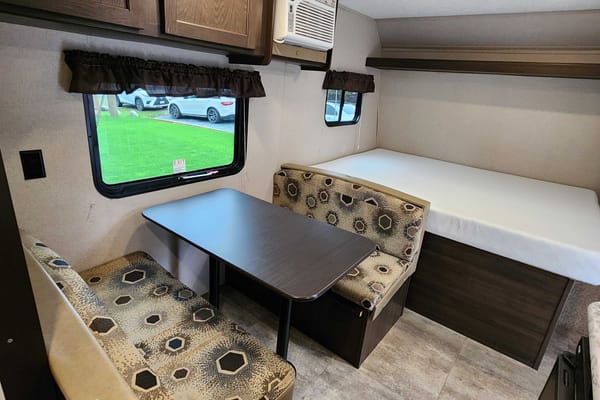 Steve's Keystone Springdale mini 1800bh Travel Trailer